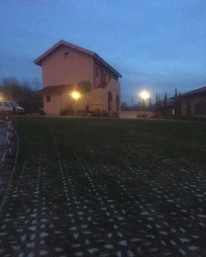 Poleio Agriturismo Montebeltrano 빌라 외부 사진